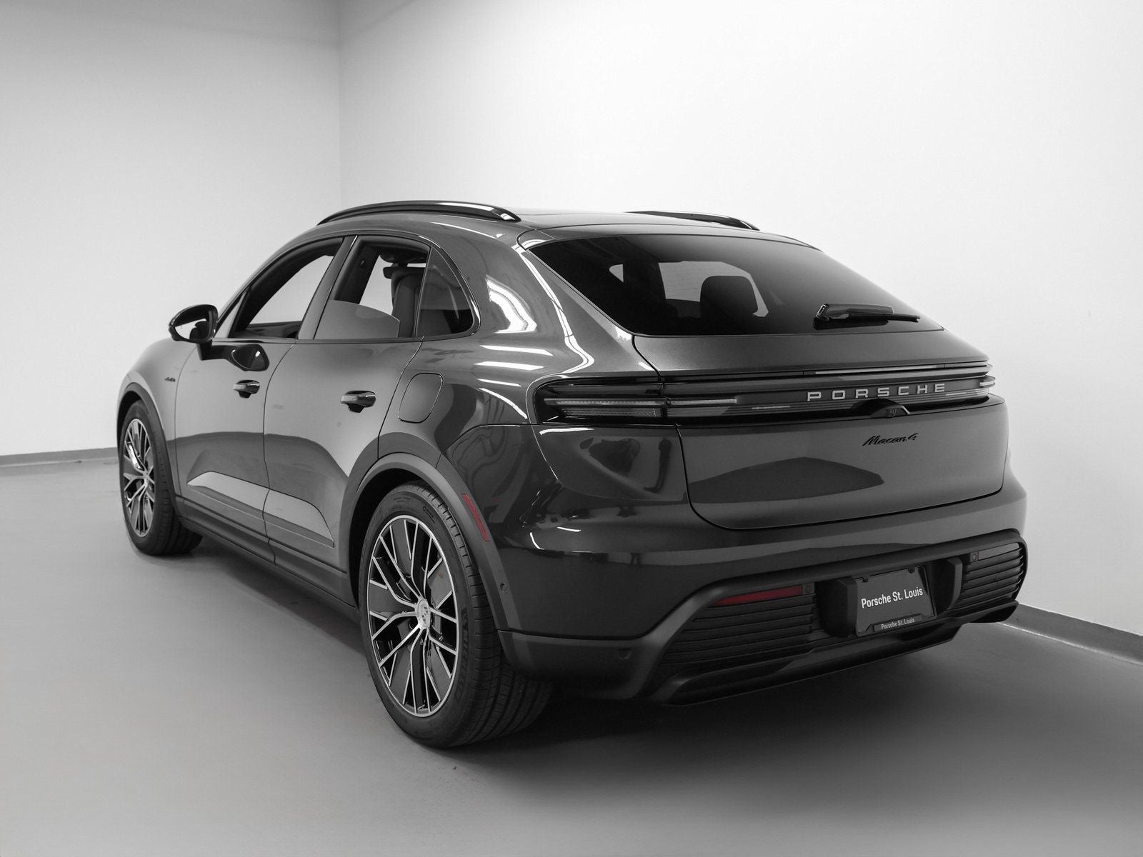 2026 Porsche Macan Macan 4 Electric