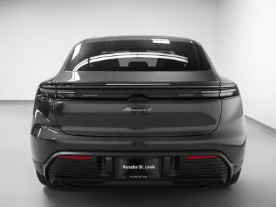 2026 Porsche Macan 4 Electric