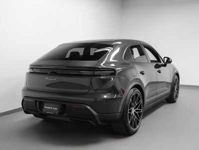 2026 Porsche Macan 4 Electric