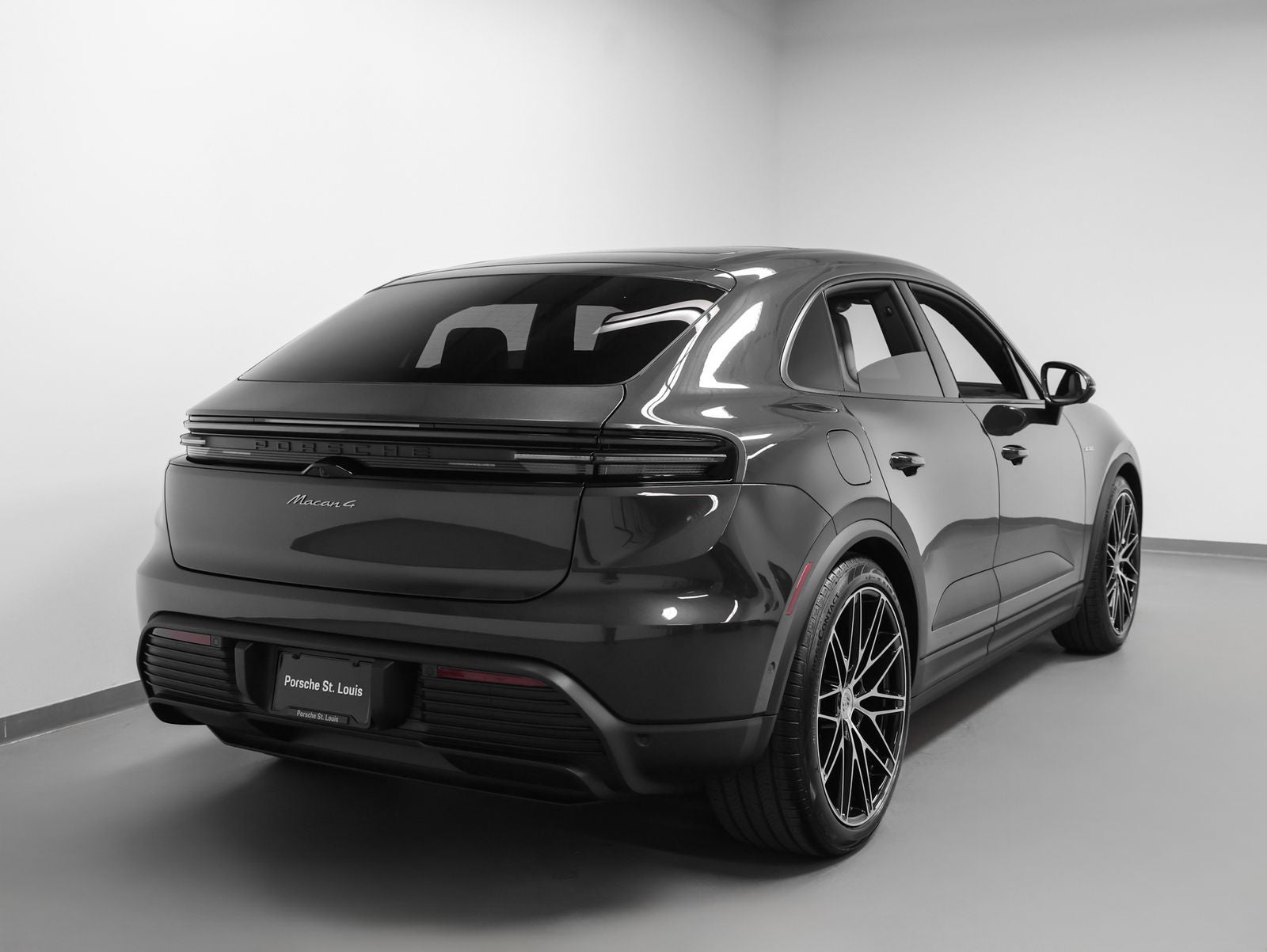 2026 Porsche Macan 4 Electric