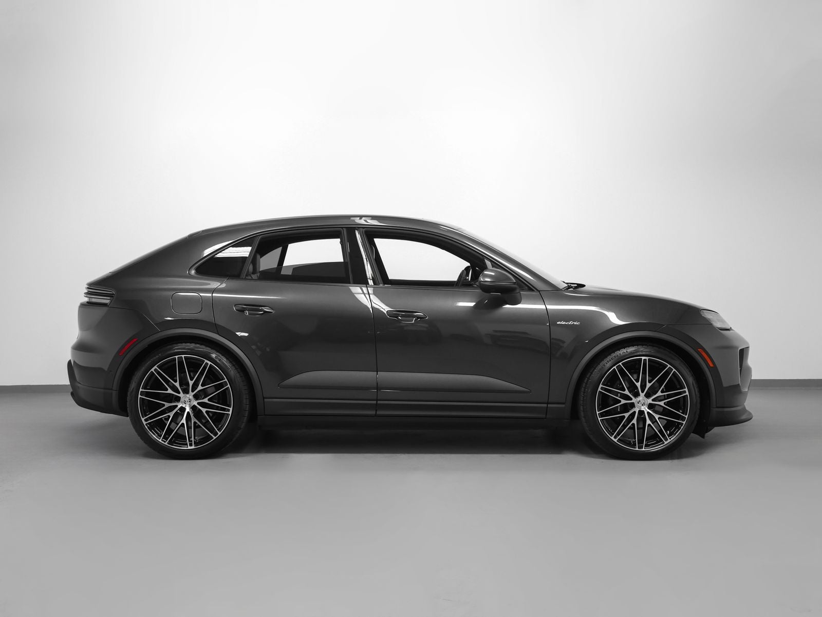 2026 Porsche Macan 4 Electric