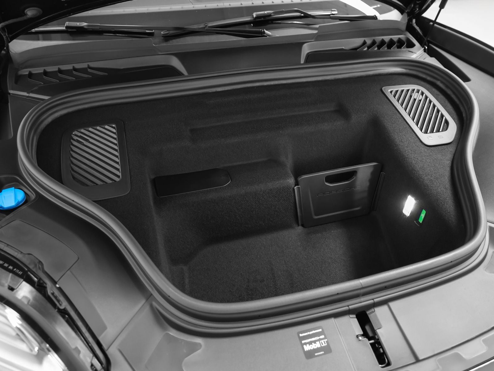 2026 Porsche Macan 4 Electric