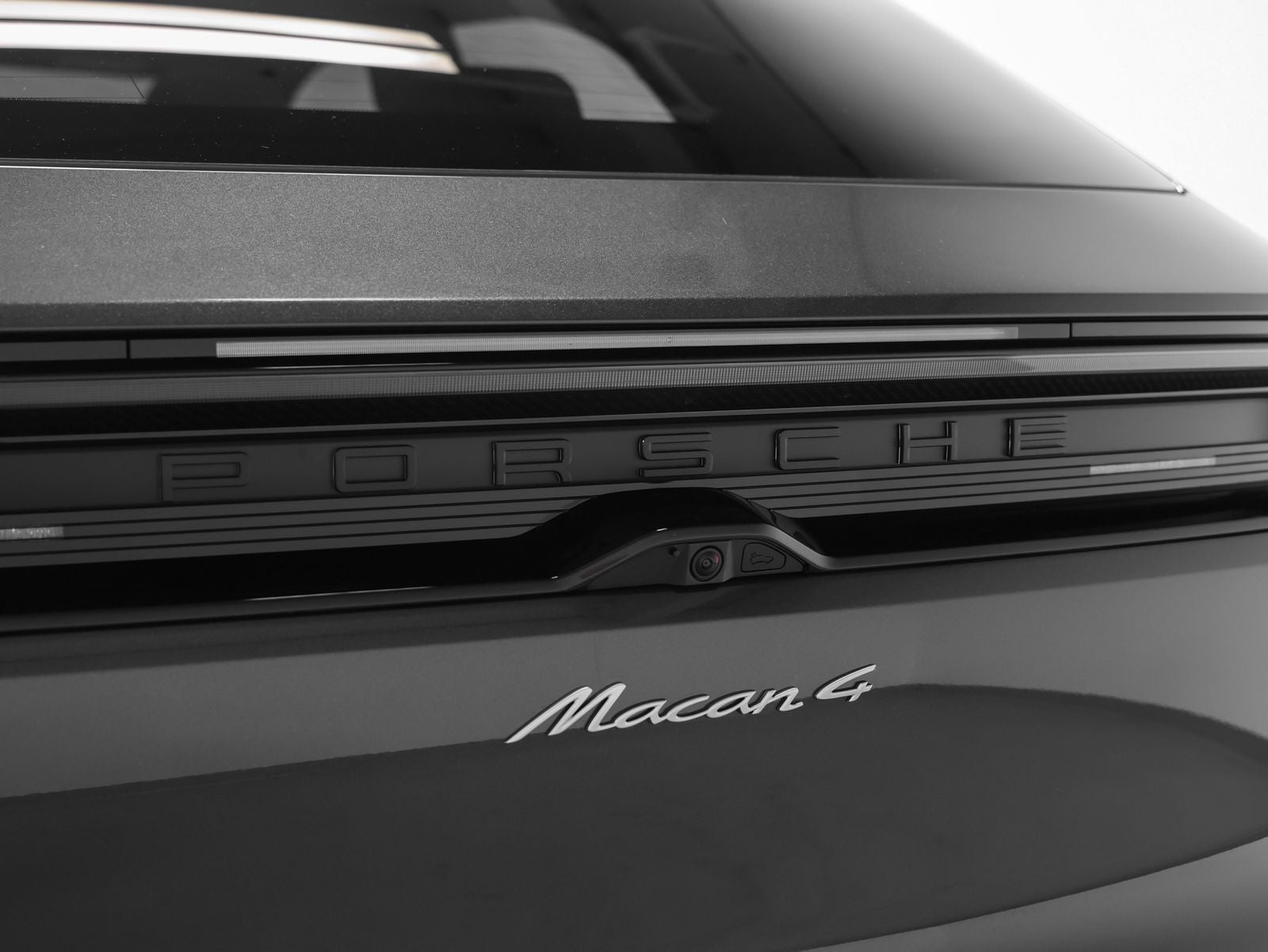 2026 Porsche Macan 4 Electric