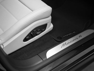 2026 Porsche Macan 4 Electric