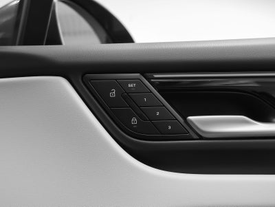 2026 Porsche Macan 4 Electric