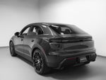 2026 Porsche Macan 4 Electric