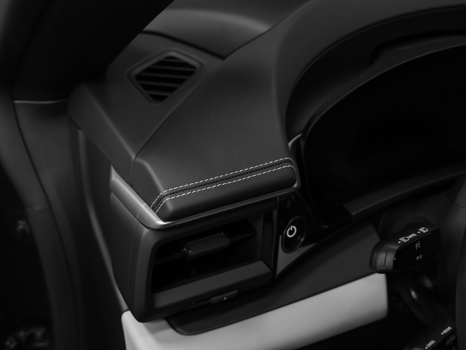 2026 Porsche Macan 4 Electric