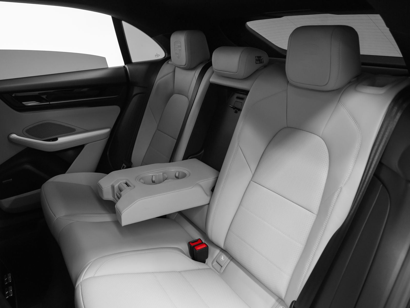 2026 Porsche Macan 4 Electric