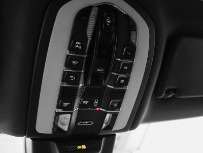 2021 Porsche Macan Macan S
