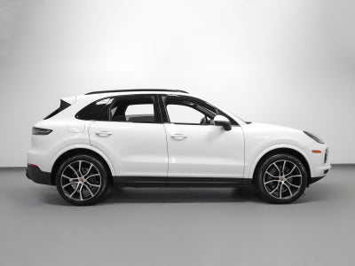2023 Porsche Cayenne S Platinum Edition