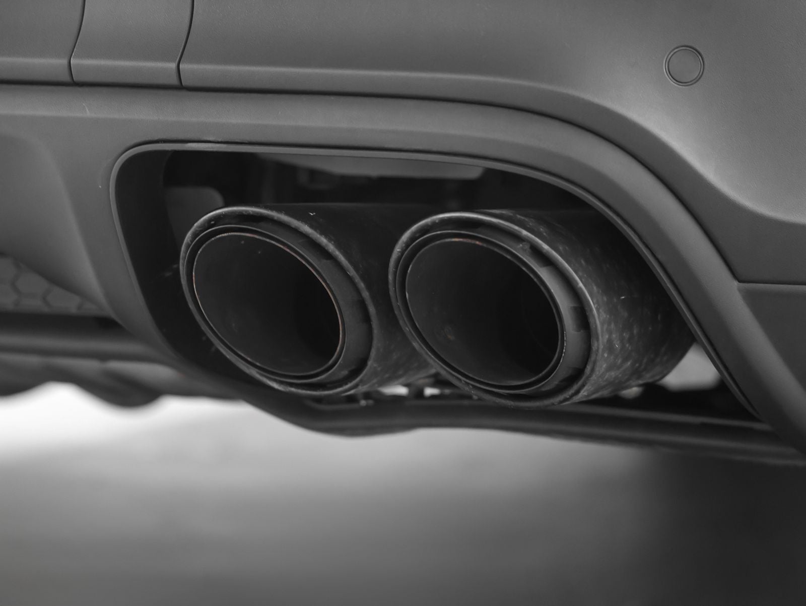 2023 Porsche Cayenne S Platinum Edition