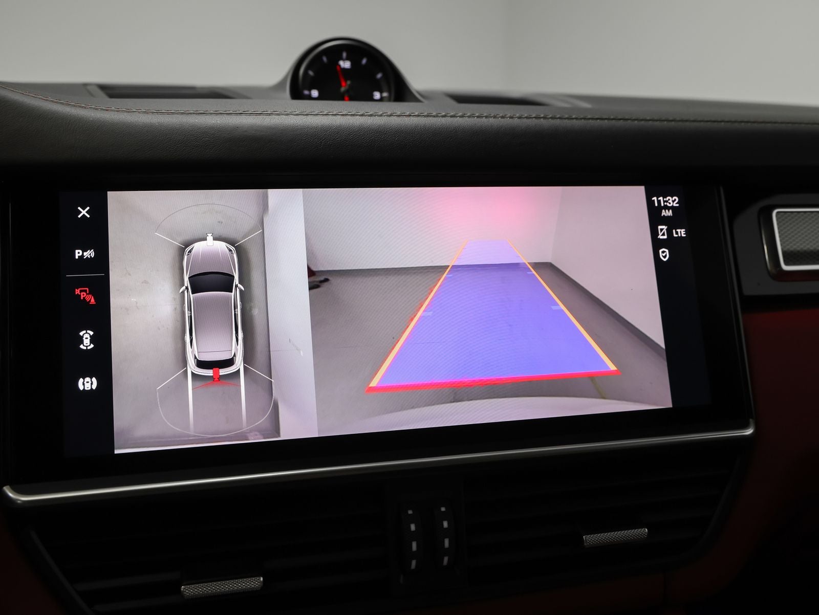 2023 Porsche Cayenne S Platinum Edition