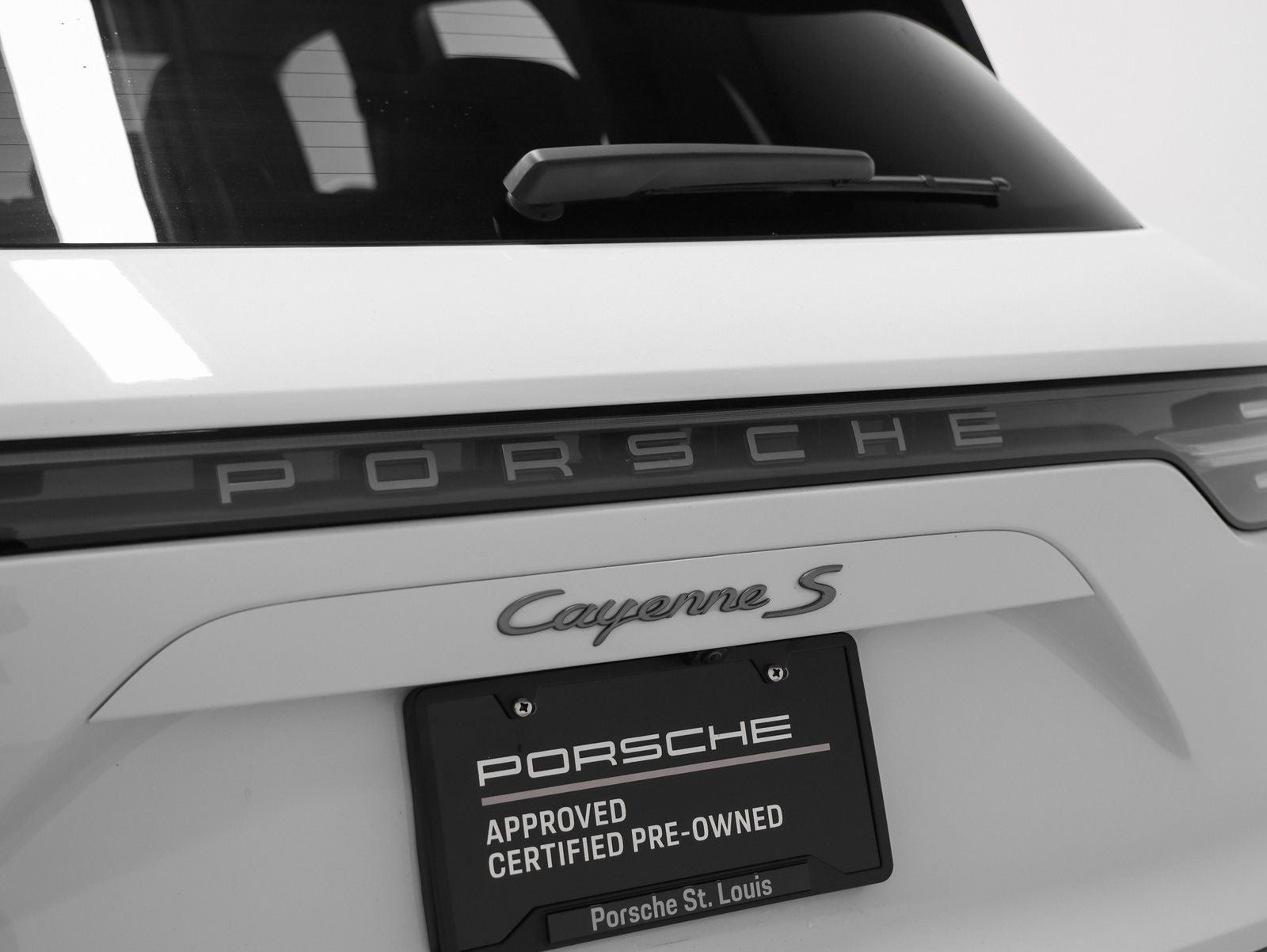 2023 Porsche Cayenne Cayenne S Platinum Edition (MY23)