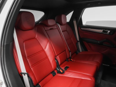 2023 Porsche Cayenne Cayenne S Platinum Edition