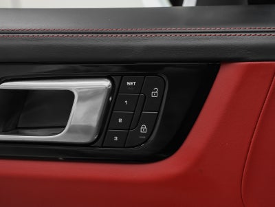 2023 Porsche Cayenne Cayenne S Platinum Edition