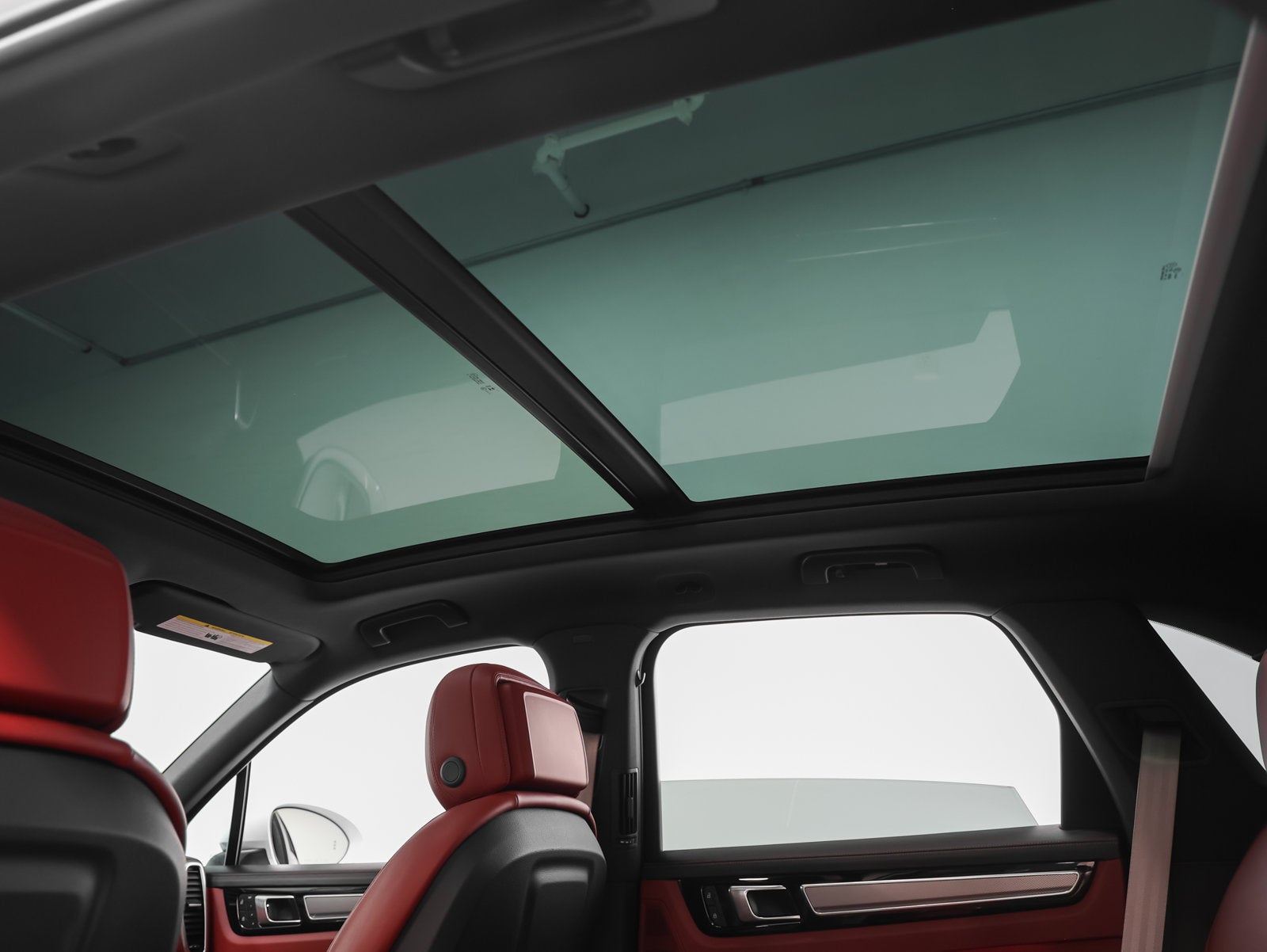 2023 Porsche Cayenne Cayenne S Platinum Edition