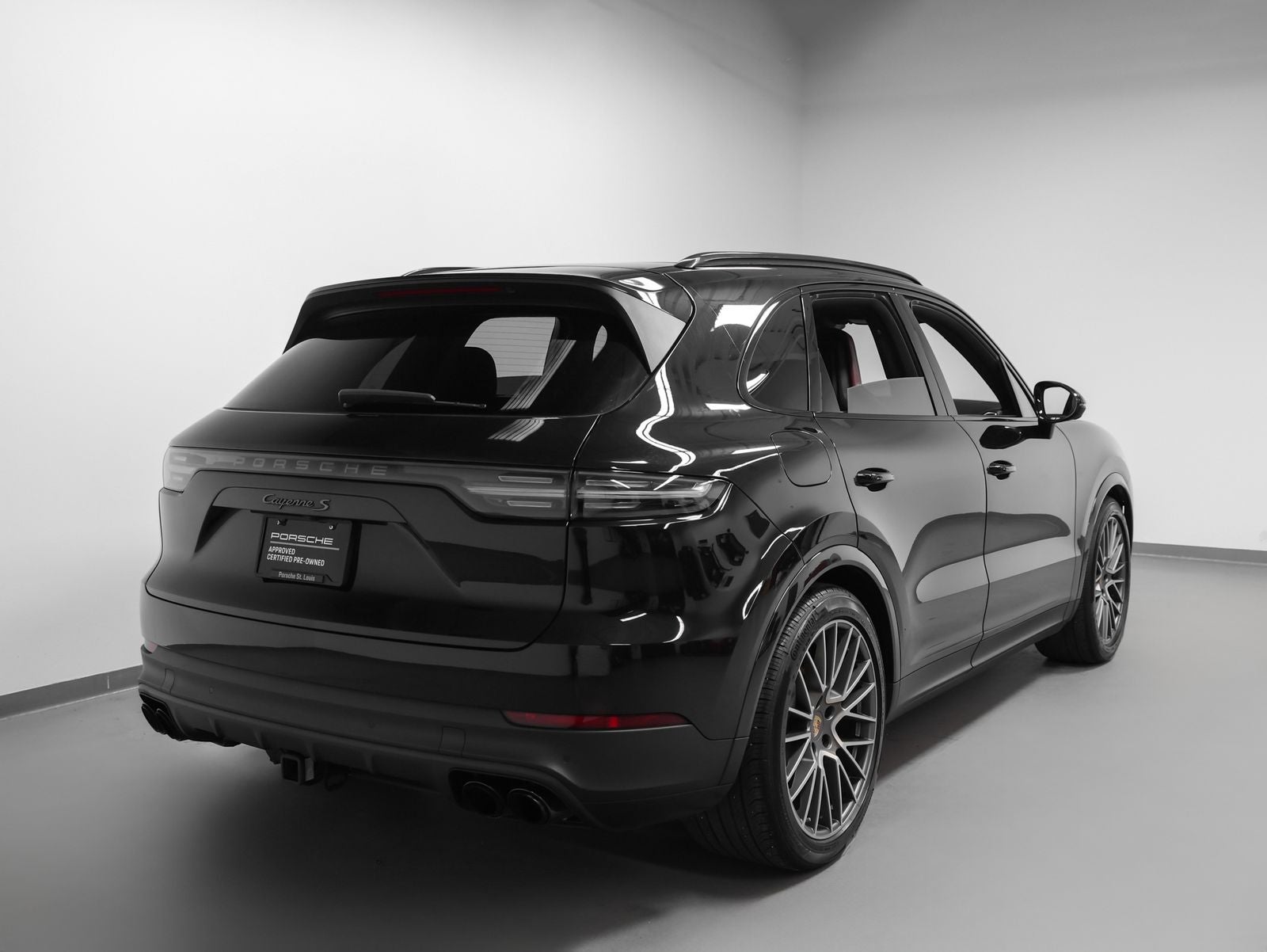 2023 Porsche Cayenne S Platinum Edition