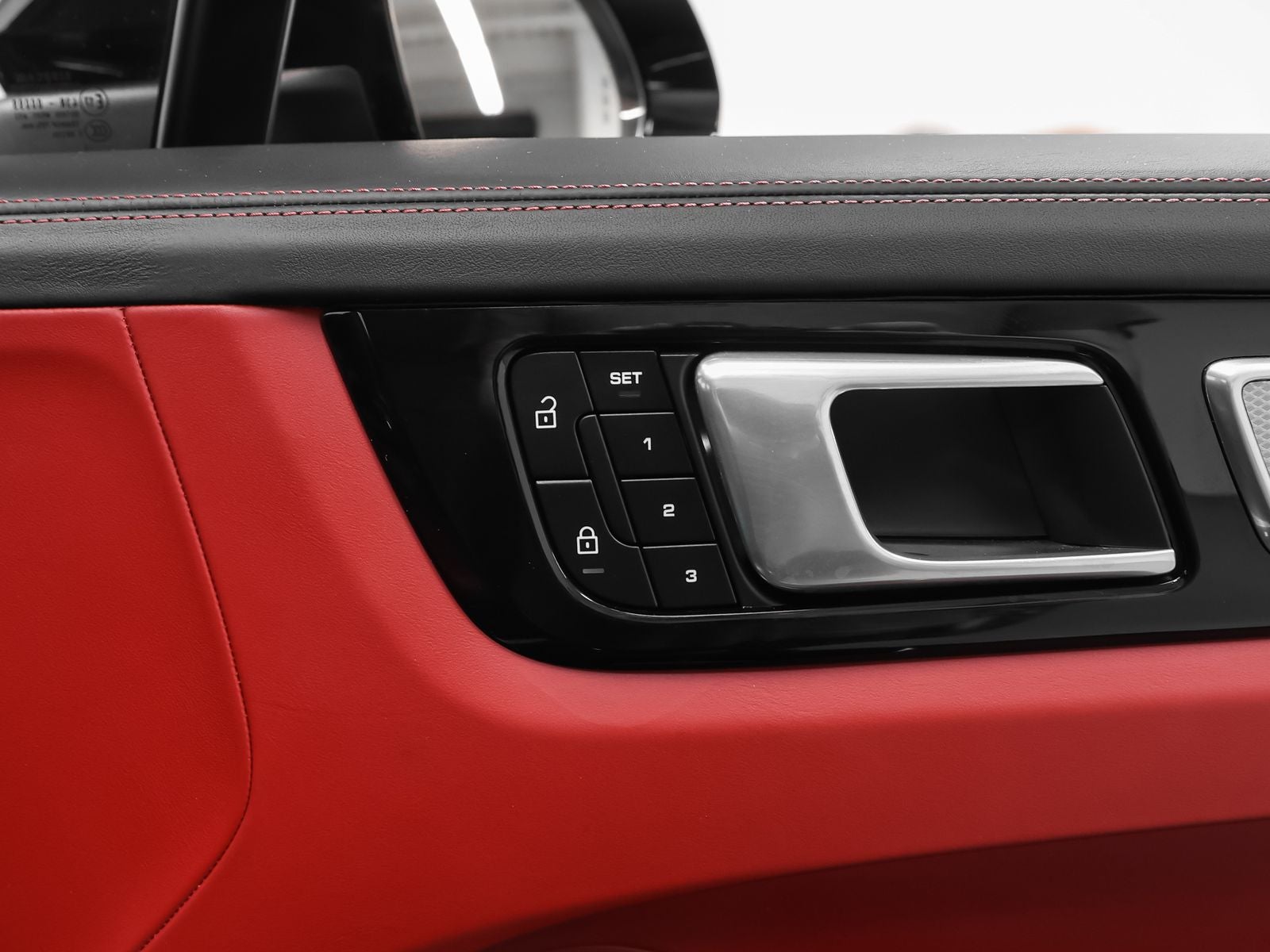 2023 Porsche Cayenne S Platinum Edition