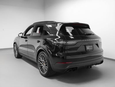 2023 Porsche Cayenne S Platinum Edition