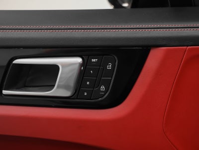 2023 Porsche Cayenne S Platinum Edition