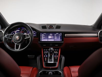 2023 Porsche Cayenne S Platinum Edition