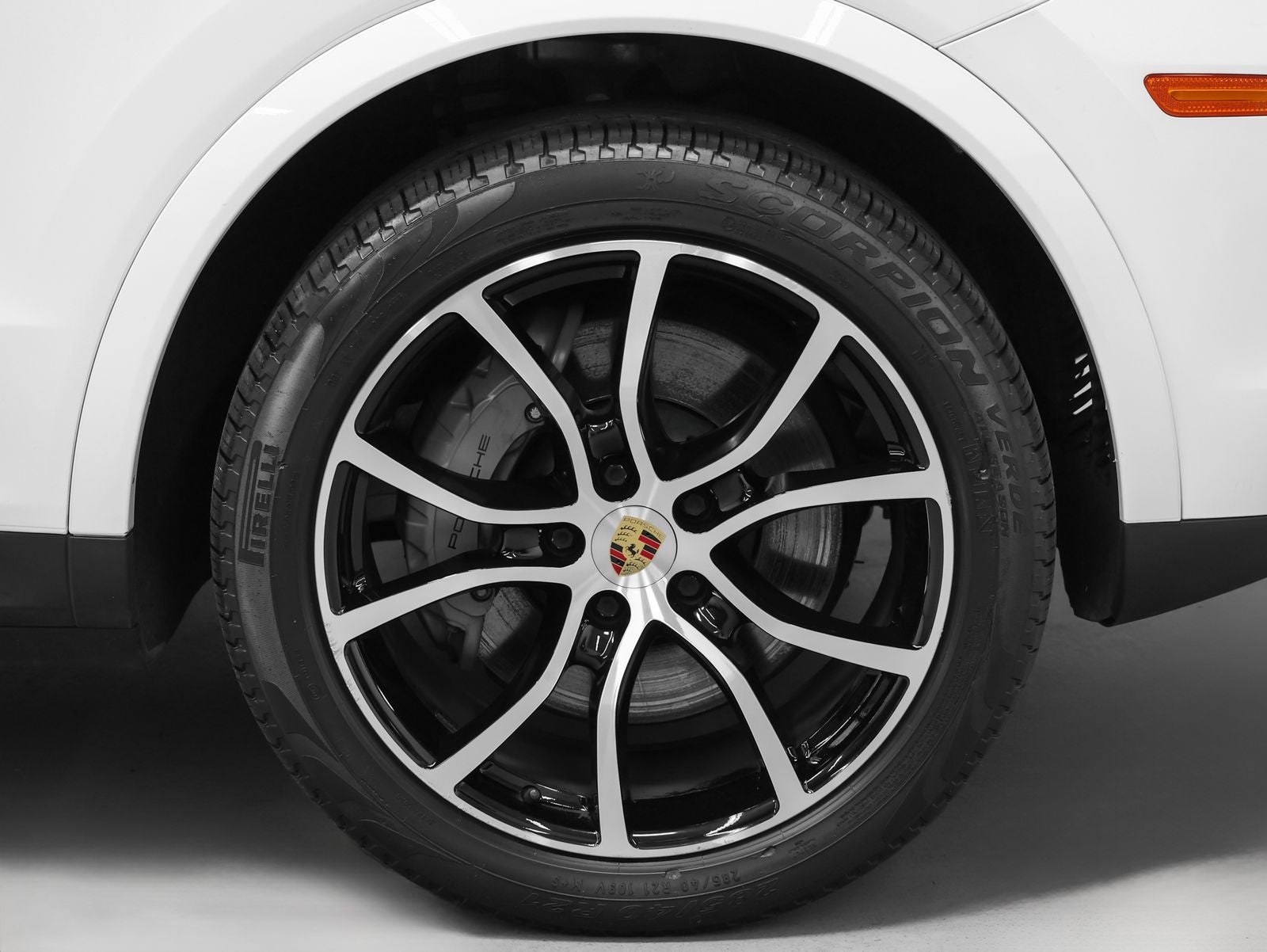 2023 Porsche Cayenne S