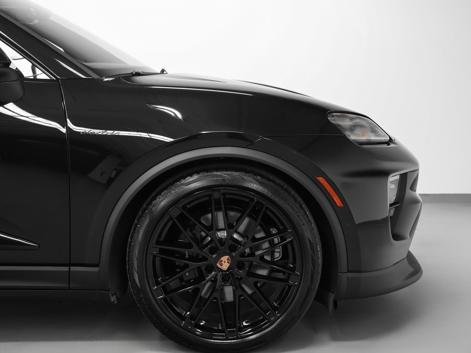 2025 Porsche Macan Macan 4S Electric