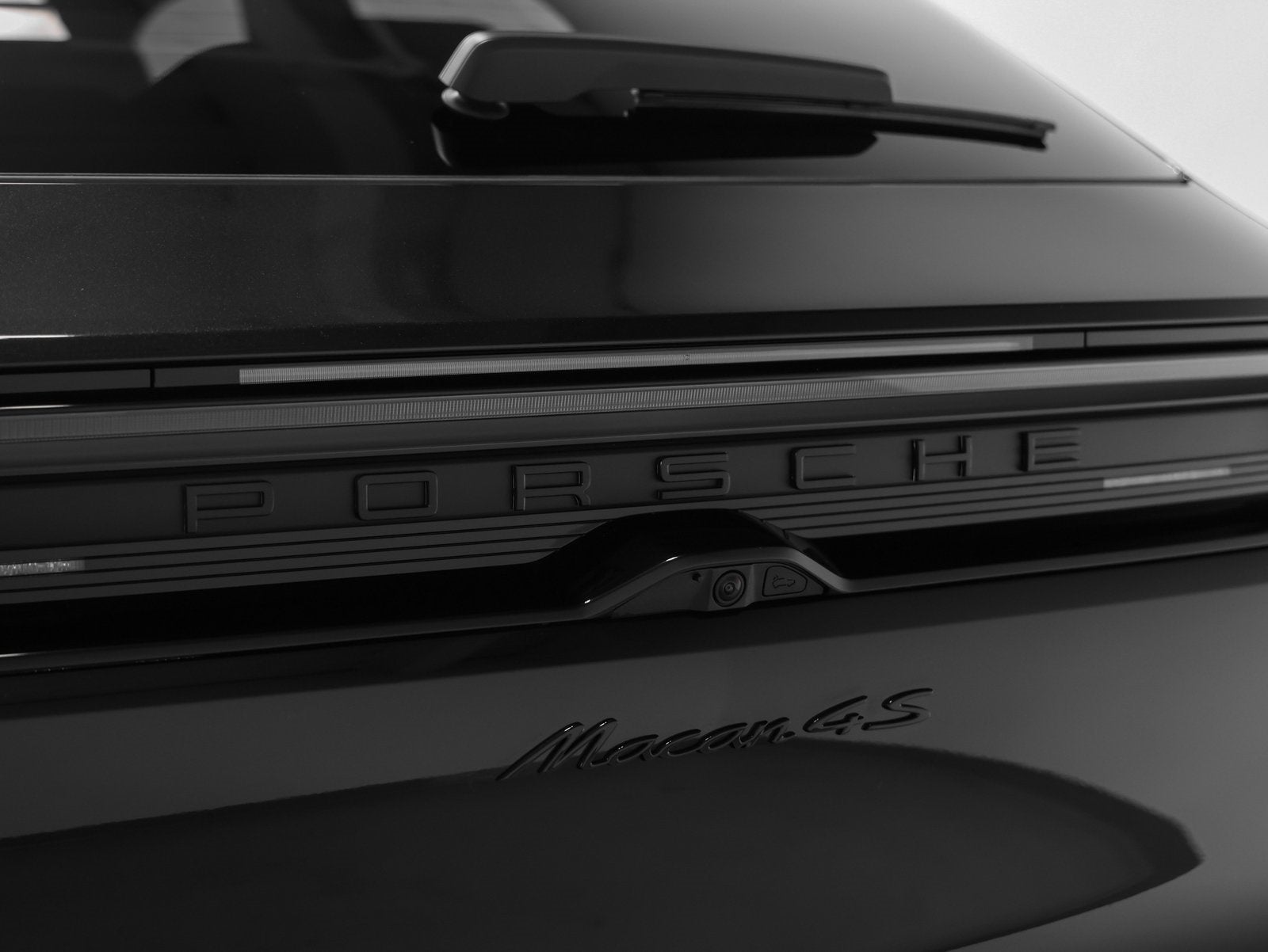 2025 Porsche Macan Macan 4S Electric