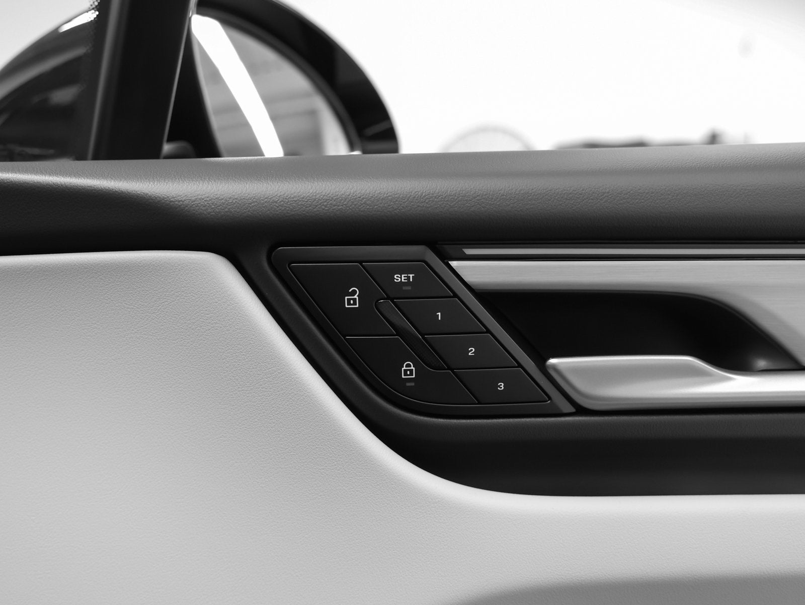 2025 Porsche Macan Macan 4S Electric