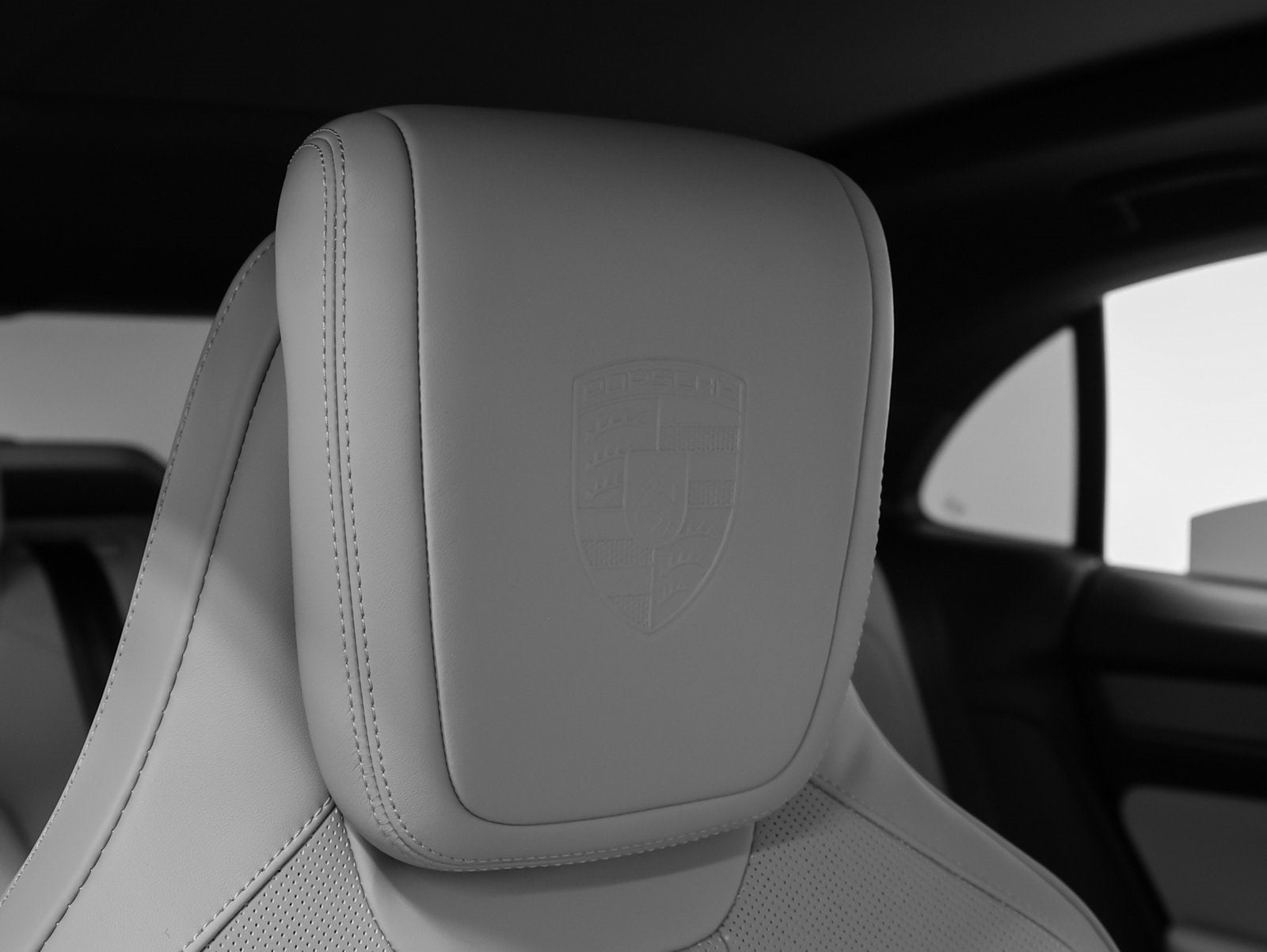 2025 Porsche Macan Macan 4S Electric