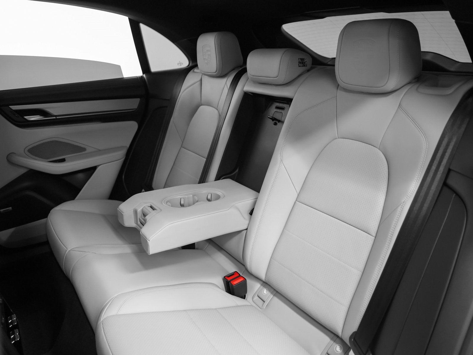 2025 Porsche Macan Macan 4S Electric