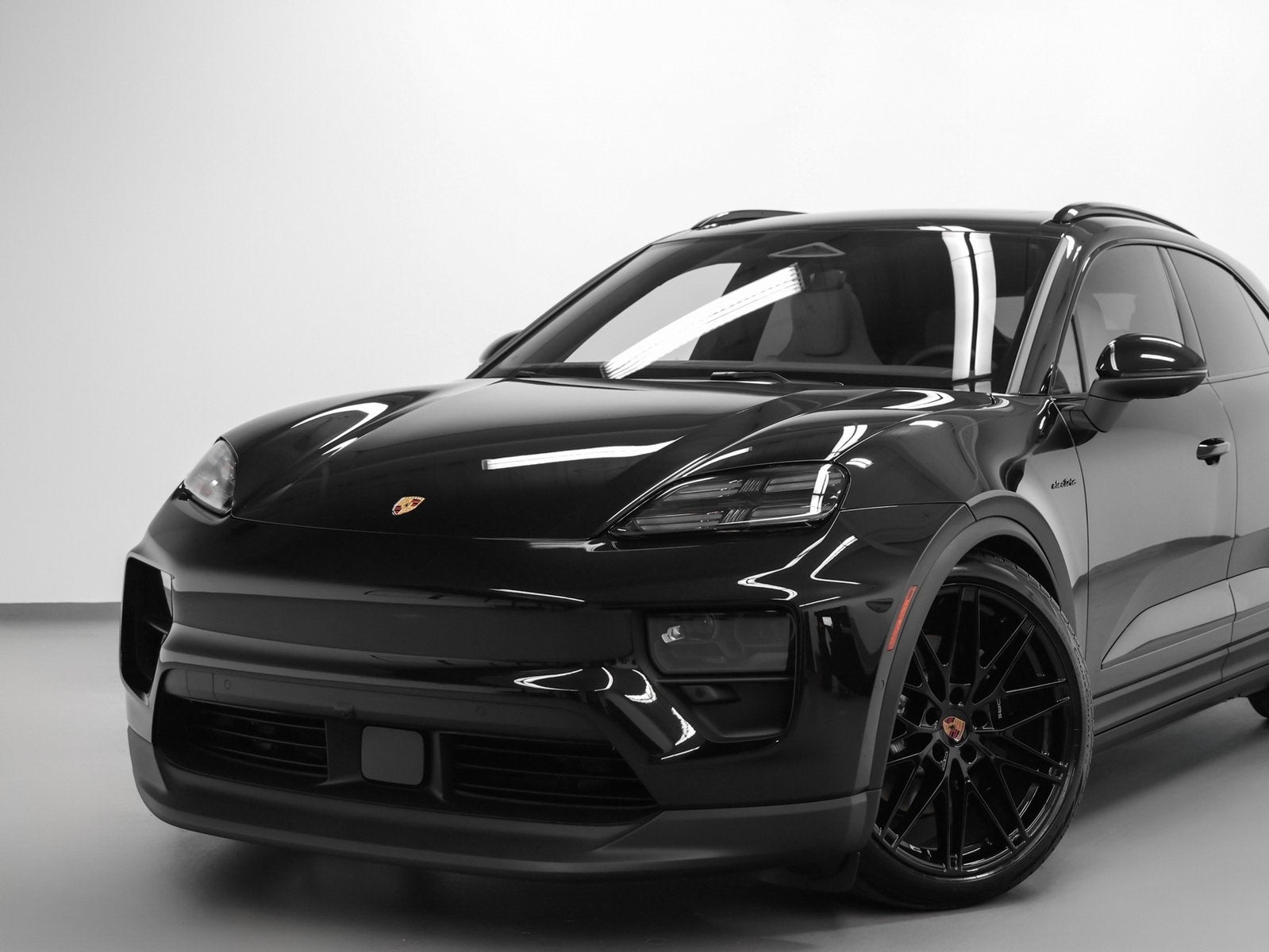 2025 Porsche Macan Macan 4S Electric