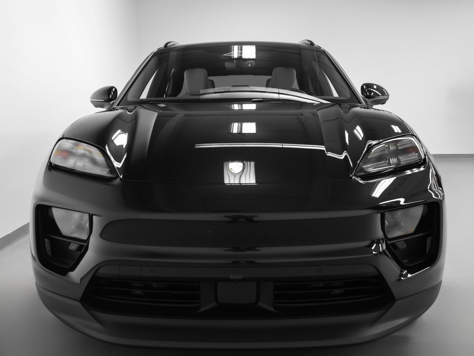 2025 Porsche Macan Macan 4S Electric