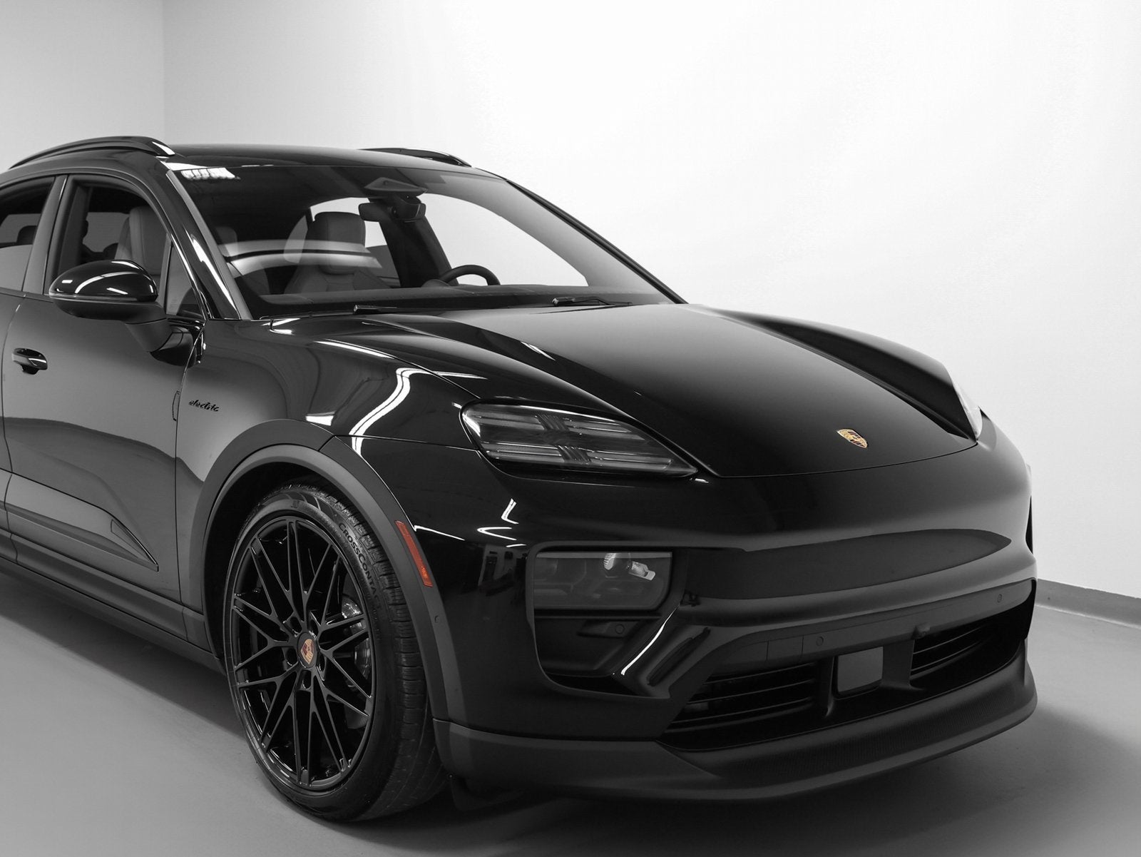 2025 Porsche Macan Macan 4S Electric