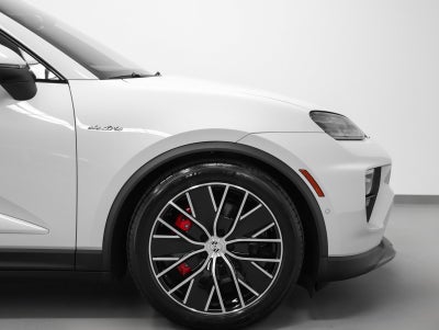 2025 Porsche Macan Macan 4S Electric