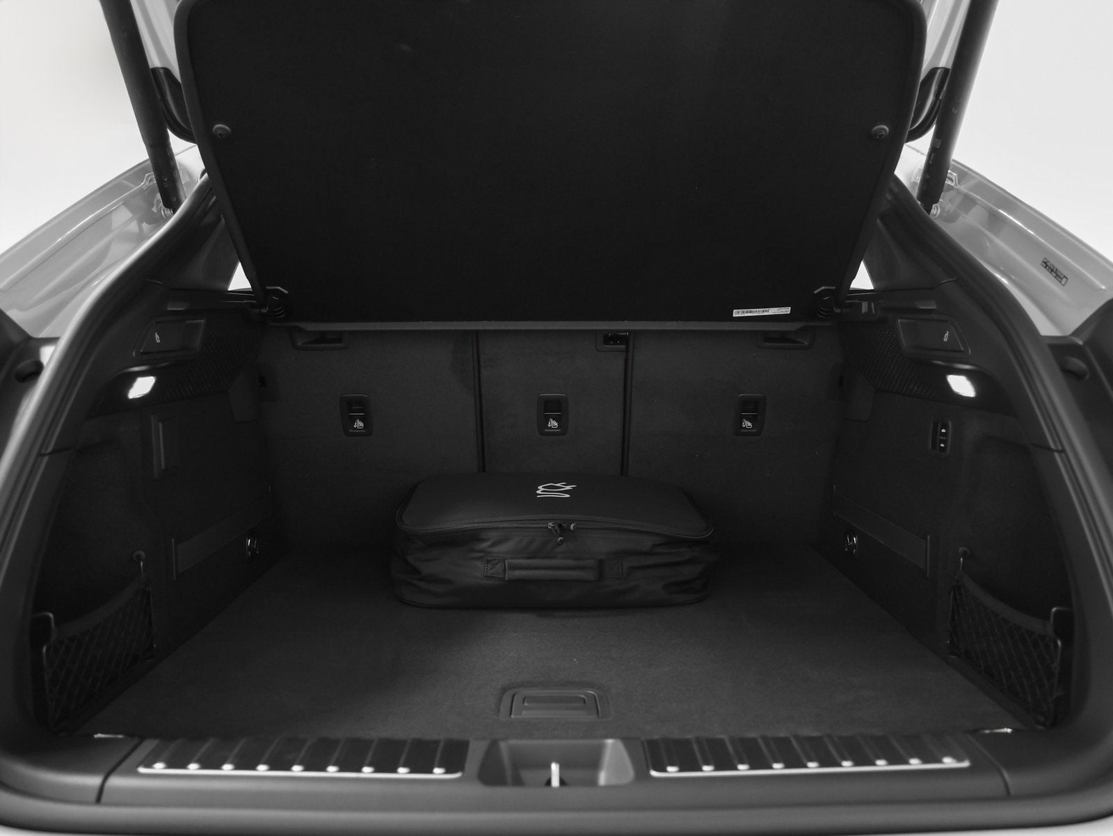 2025 Porsche Macan Macan 4S Electric