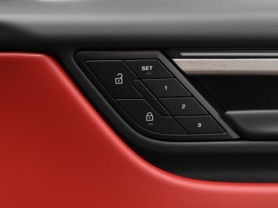 2025 Porsche Macan Macan 4S Electric