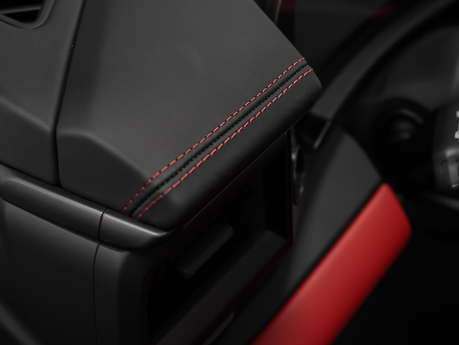 2025 Porsche Macan Macan 4S Electric