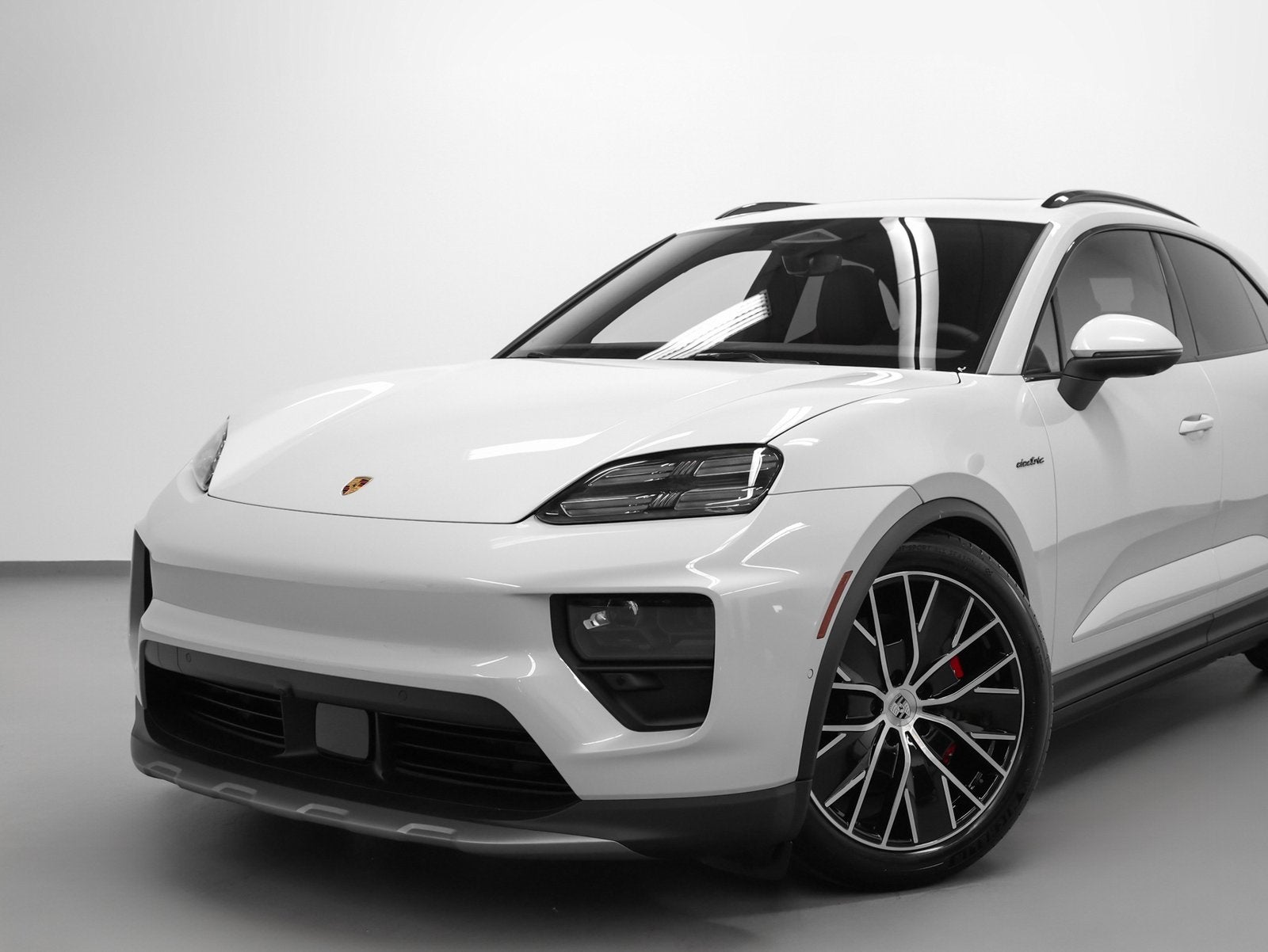 2025 Porsche Macan Macan 4S Electric