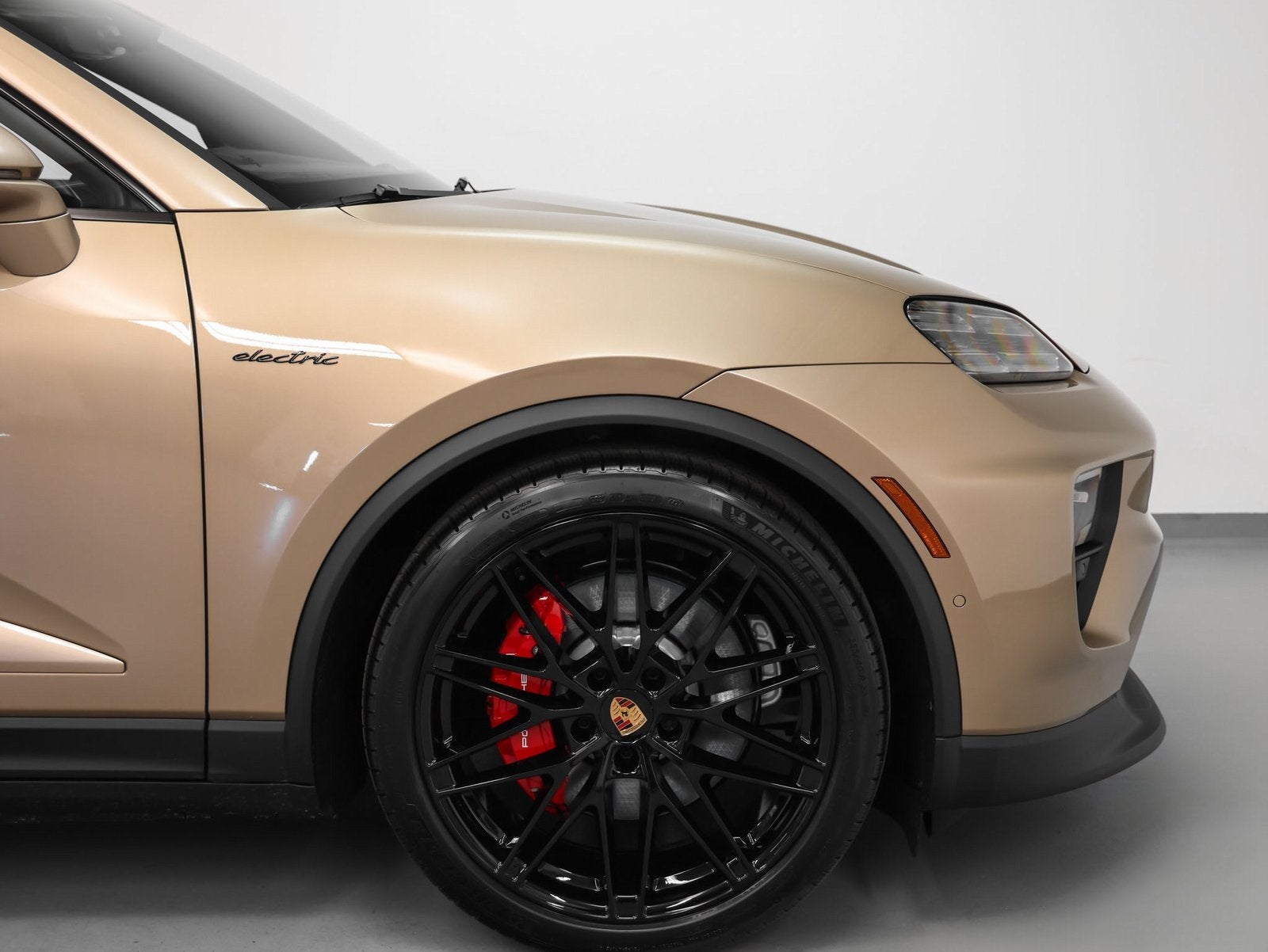 2025 Porsche Macan Macan 4S Electric