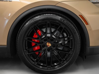 2025 Porsche Macan Macan 4S Electric