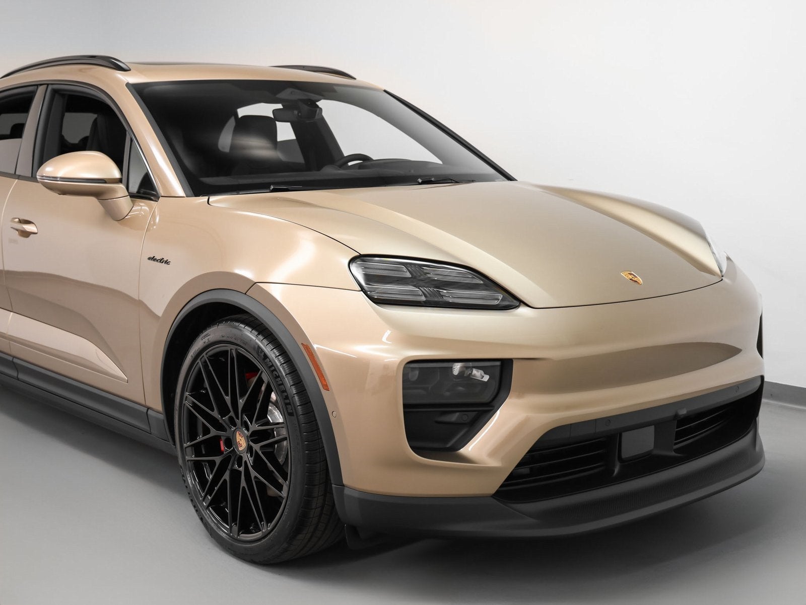 2025 Porsche Macan Macan 4S Electric