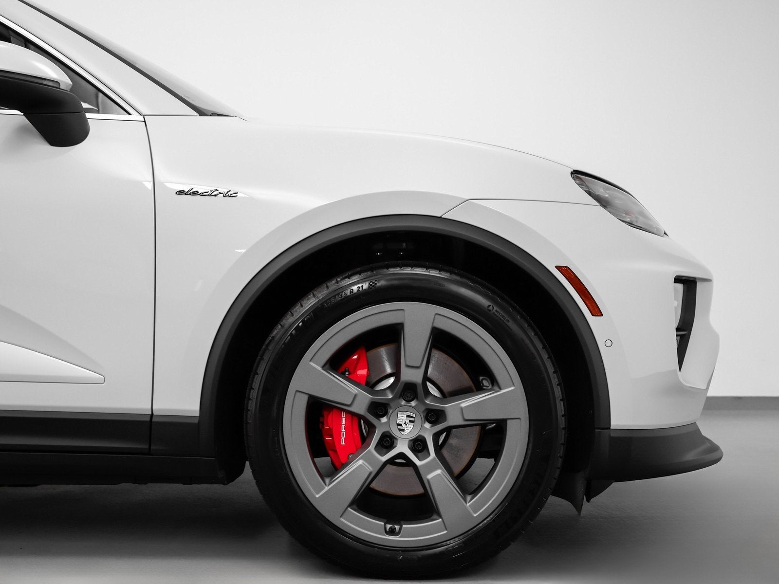 2025 Porsche Macan Macan 4S Electric