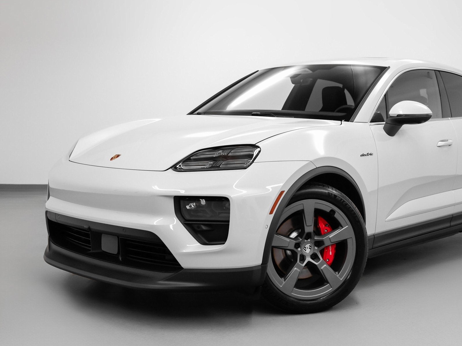 2025 Porsche Macan Macan 4S Electric