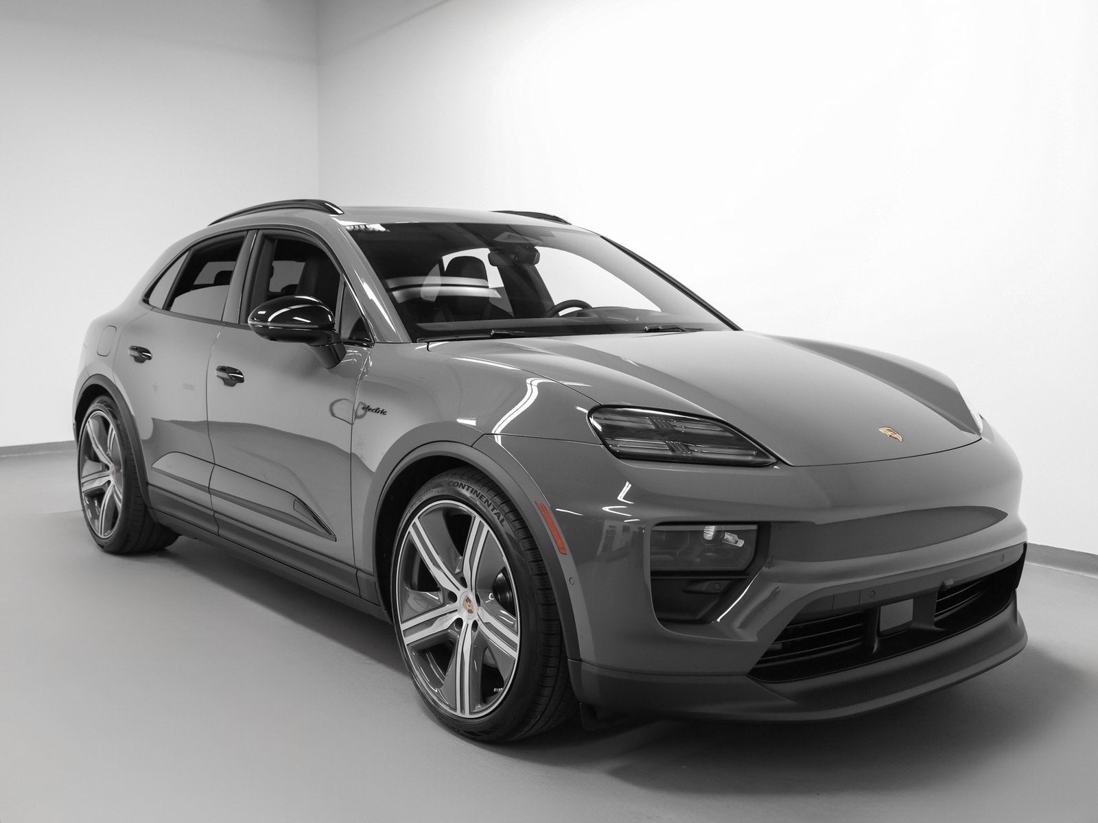 2025 Porsche Macan Macan 4S Electric