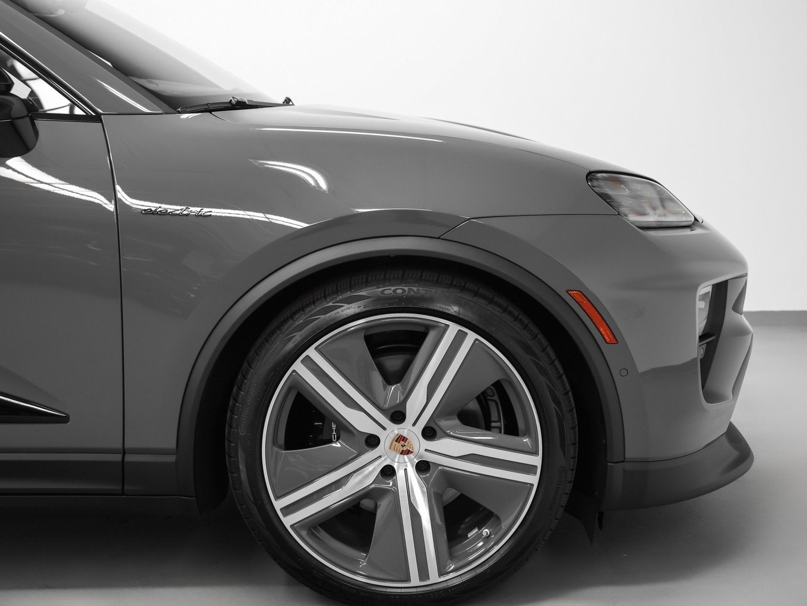 2025 Porsche Macan Macan 4S Electric