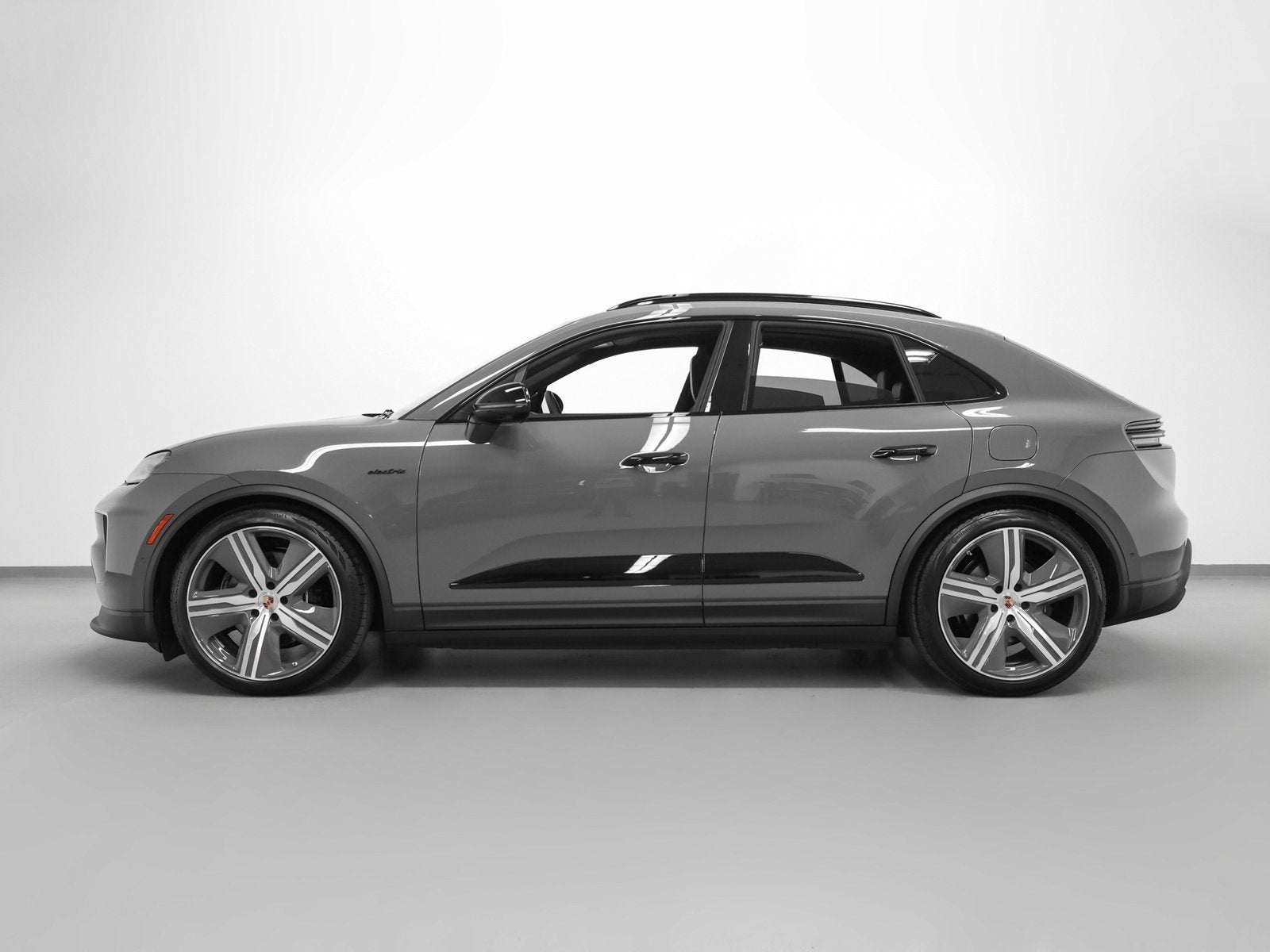 2025 Porsche Macan Macan 4S Electric