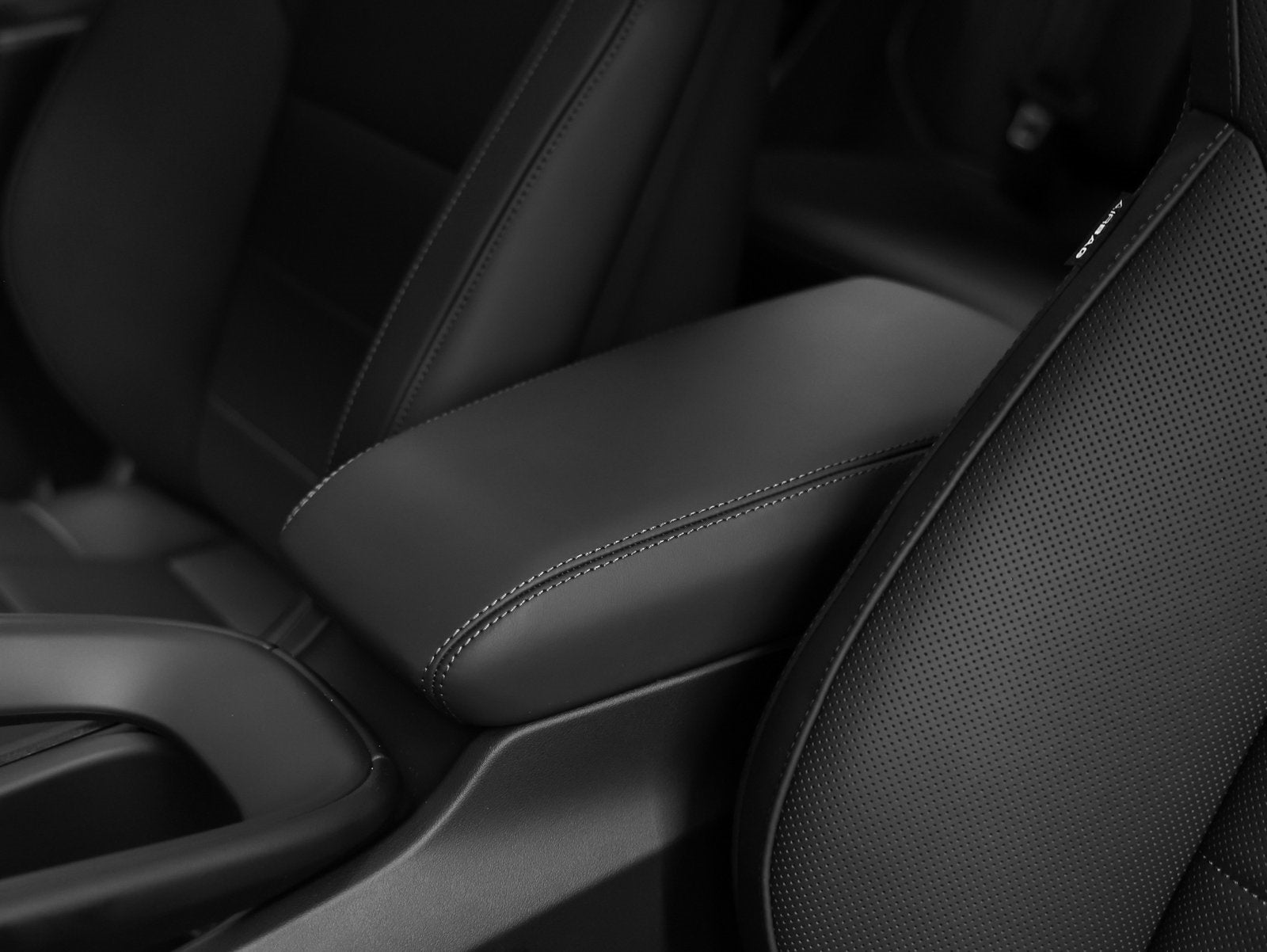 2025 Porsche Macan Macan 4S Electric