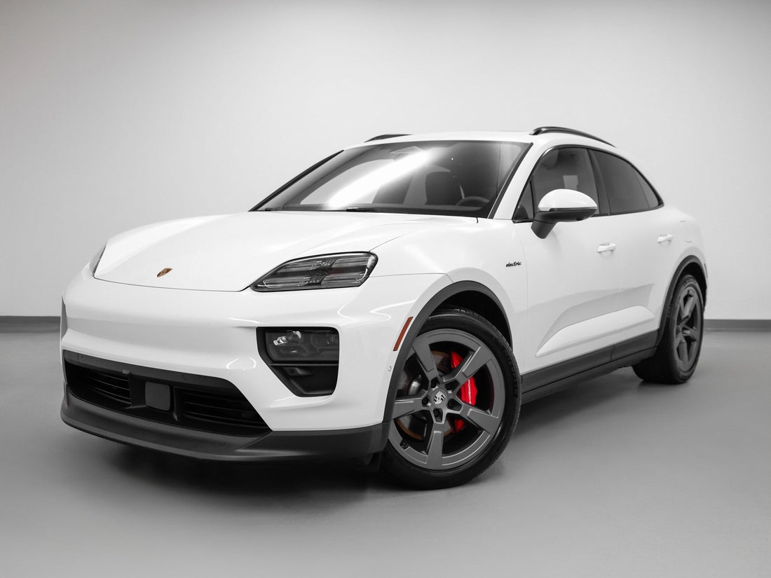 2025 Porsche Macan 4S Electric — photo 1 of 33