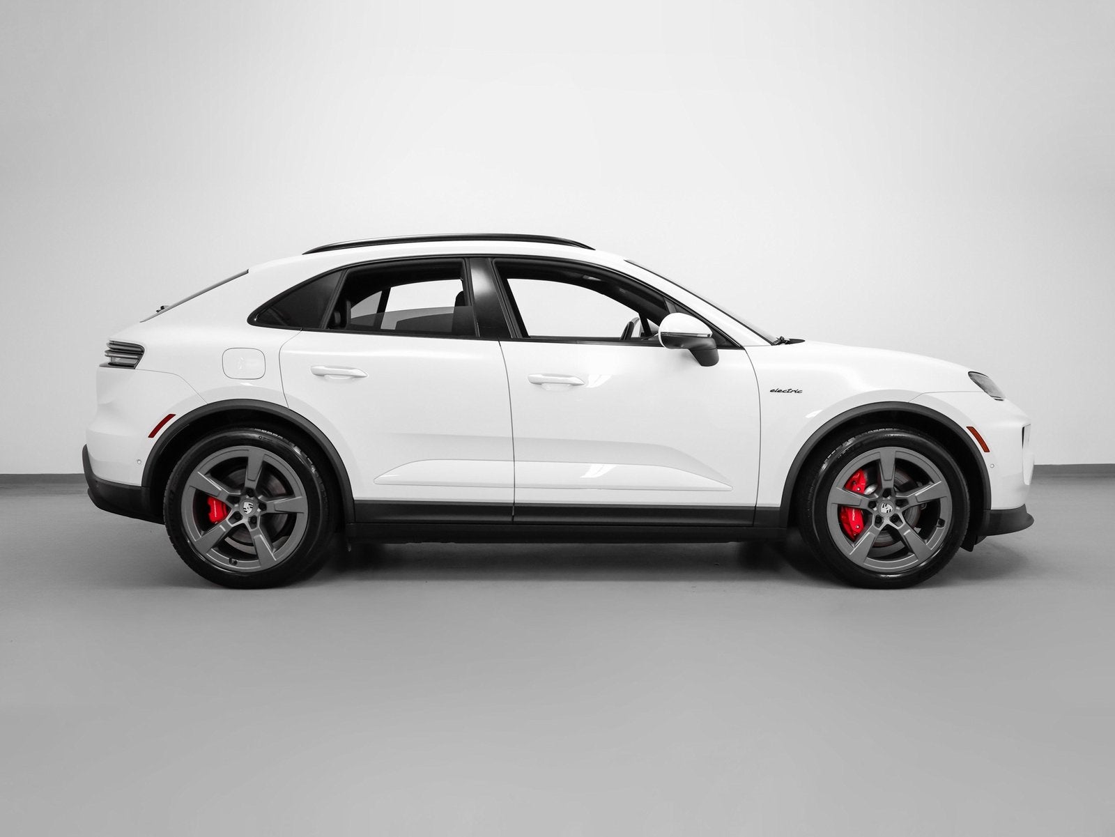 2025 Porsche Macan Macan 4S Electric